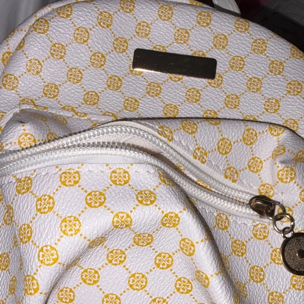Stylish White and Yellow Checkered Women's Bag with Strap and Wristlet